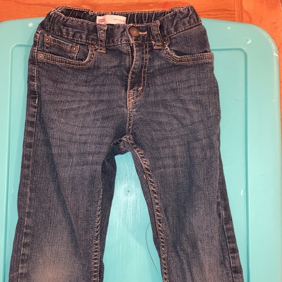 Levi straight leg jeans with side adjusting waist size 7 regular - Picture 2 of 10